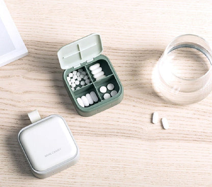 Ditmo Kapaklı 4 Bölmeli Taşınabilir Sarı İlaç Kutusu - Neotech Market